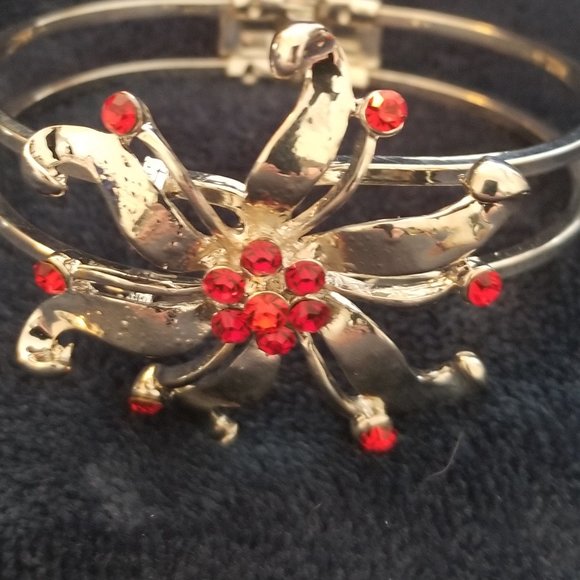 Red Rhinestone Hinged Bracelet - Picture 3 of 4
